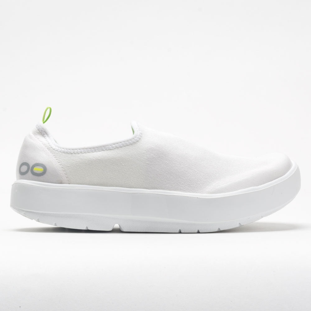OOFOS OOmg eeZee Women's 7, white